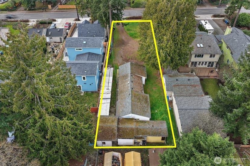 Property photo for 13034 30th Avenue NE, Seattle photo 10
