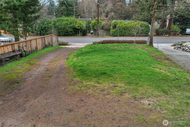 Property photo for 13034 30th Avenue NE, Seattle photo 3