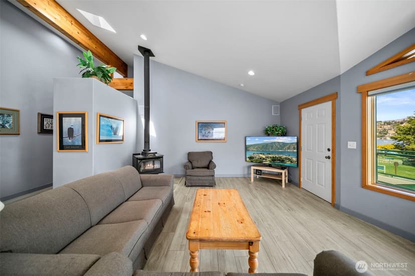 Property photo for 105 Chelan View Drive, Manson photo 10