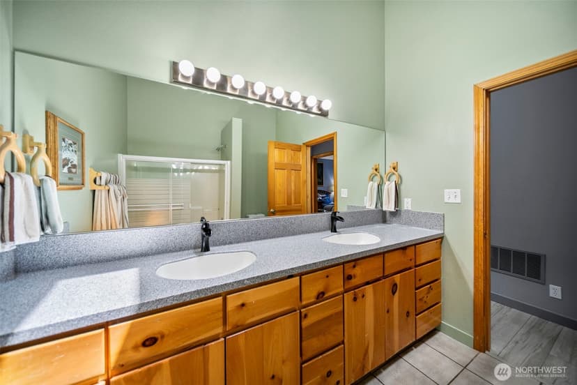 Property photo for 105 Chelan View Drive, Manson photo 16