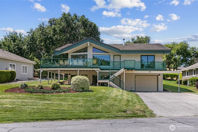 Property photo for 105 Chelan View Drive, Manson photo 2