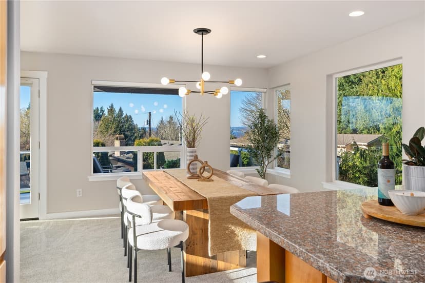 Property photo for 1033 W Mukilteo Boulevard, Everett photo 12