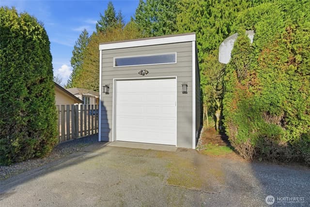 Property photo for 1033 W Mukilteo Boulevard, Everett photo 3
