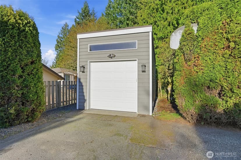 Property photo for 1033 W Mukilteo Boulevard, Everett photo 3
