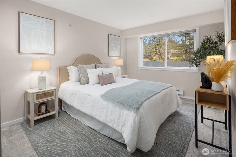 Property photo for 11215 NE 128th Street #L302, Kirkland photo 16