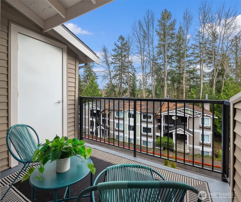 Property photo for 11215 NE 128th Street #L302, Kirkland photo 22