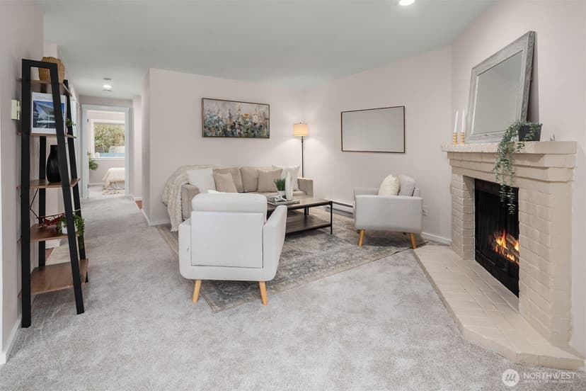 Property photo for 11215 NE 128th Street #L302, Kirkland photo 4