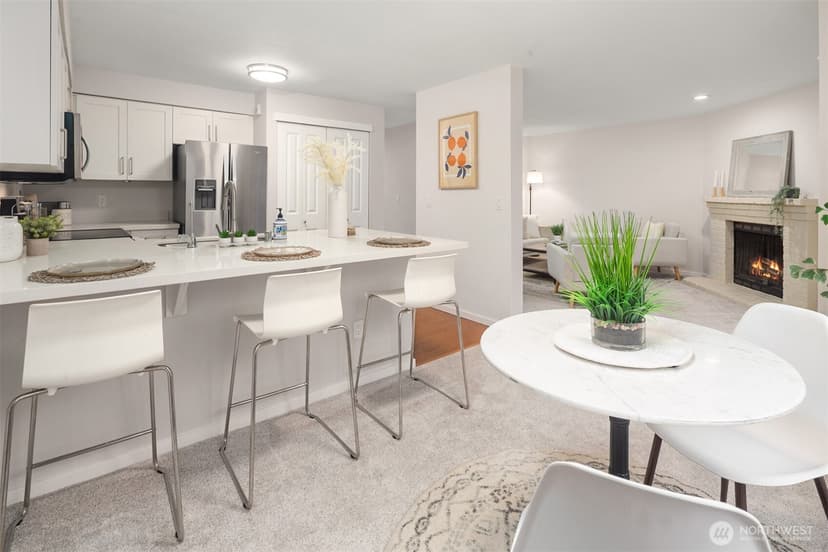 Property photo for 11215 NE 128th Street #L302, Kirkland photo 11