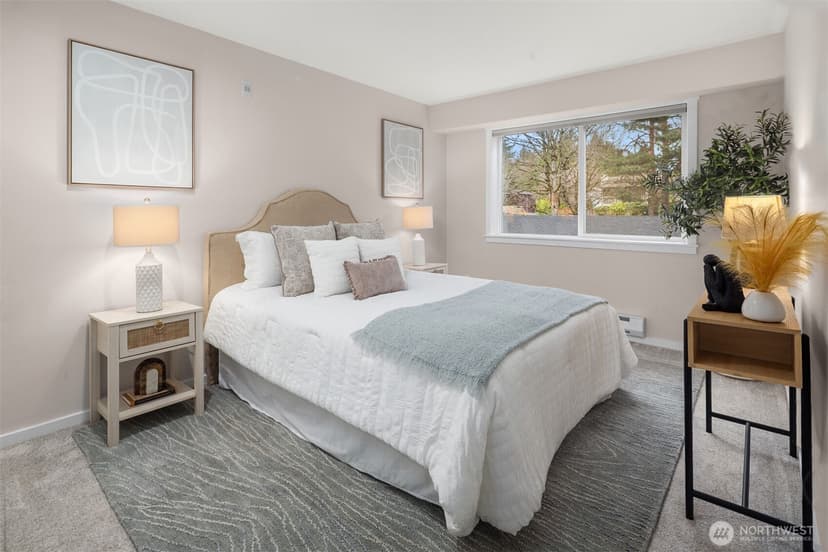 Property photo for 11215 NE 128th Street #L302, Kirkland photo 15