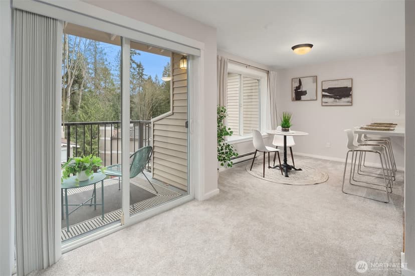 Property photo for 11215 NE 128th Street #L302, Kirkland photo 7