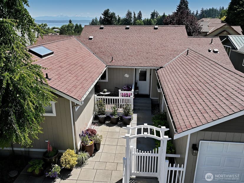 Property photo for 424 Island View Lane, Langley photo 6