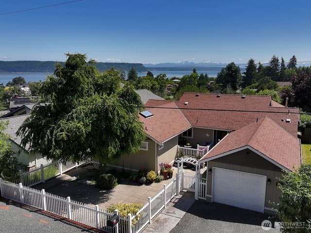 Property photo for 424 Island View Lane, Langley photo 5