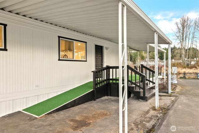 Property photo for 7031 NE 175th Street ##53, Kenmore photo 3