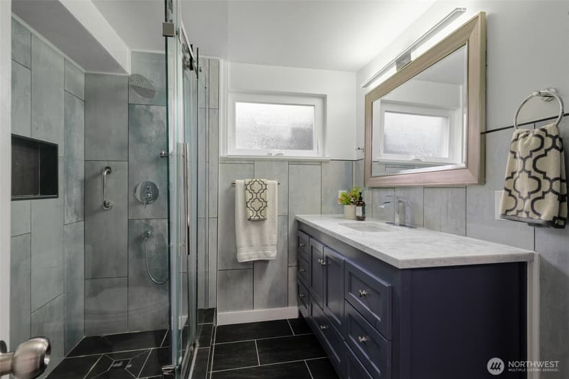 Property photo for 2539 30th Avenue S, Seattle photo 24