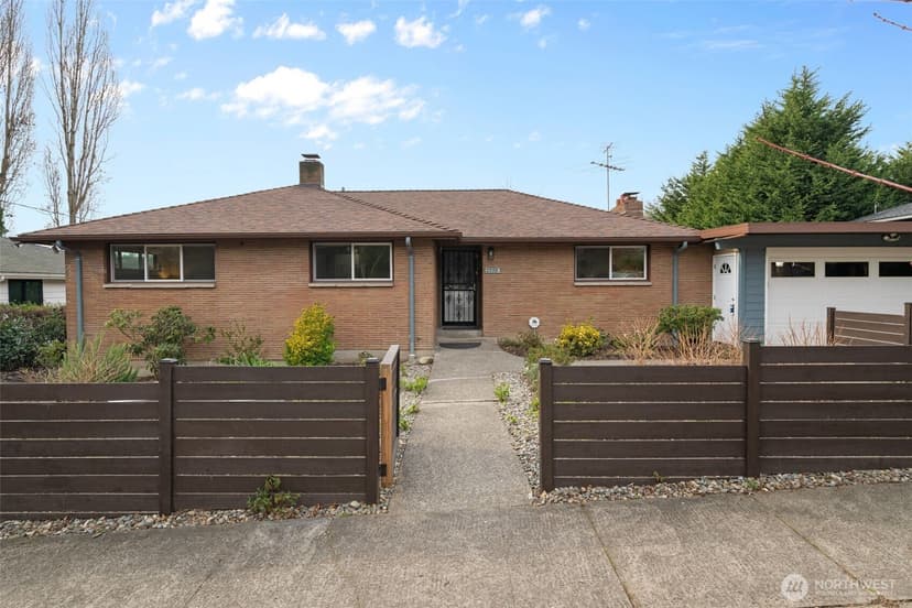 Property photo for 2539 30th Avenue S, Seattle photo 35
