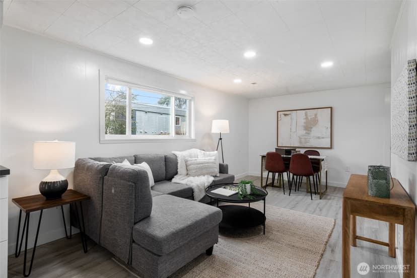 Property photo for 2539 30th Avenue S, Seattle photo 18