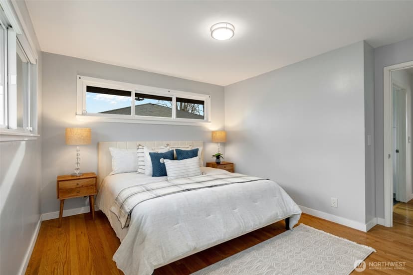 Property photo for 2539 30th Avenue S, Seattle photo 13