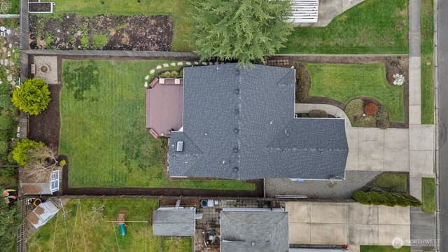 Property photo for 116 16th Street NW, Puyallup photo 2