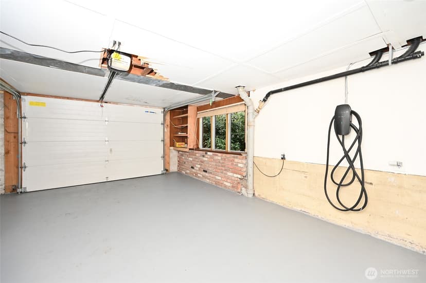Property photo for 4570 36th Avenue W, Seattle photo 27