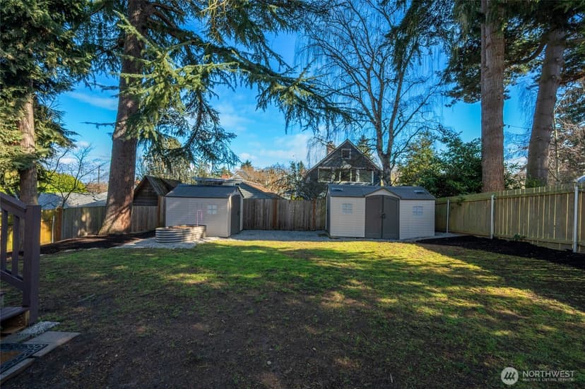 Property photo for 4570 36th Avenue W, Seattle photo 30