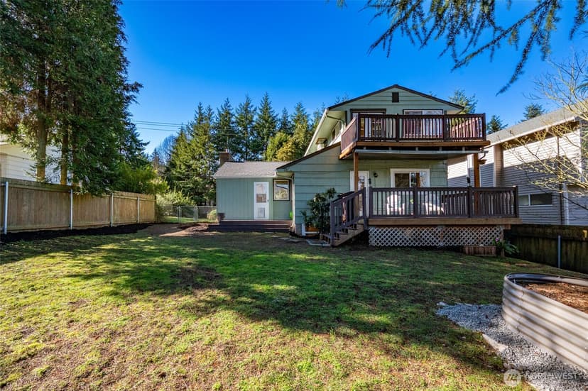 Property photo for 4570 36th Avenue W, Seattle photo 29