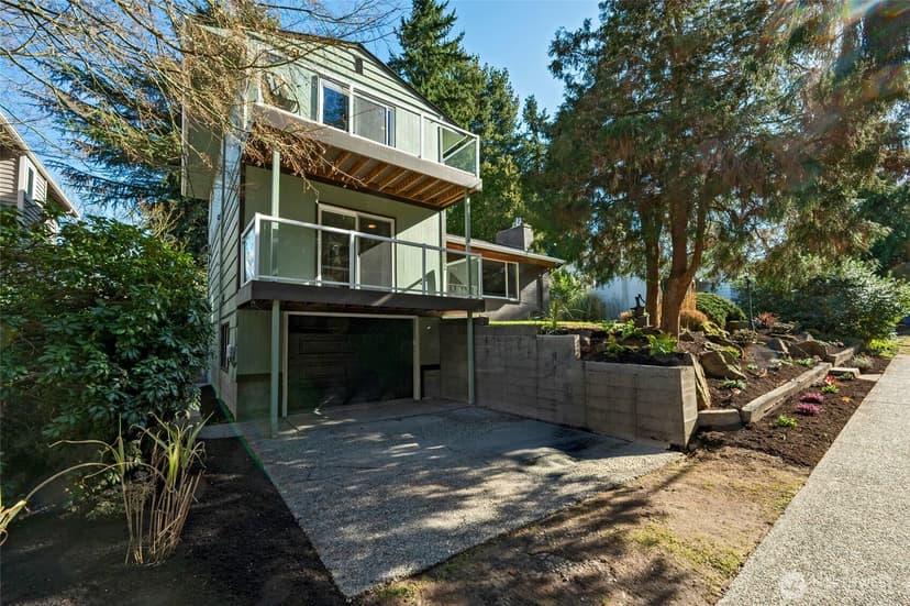 Property photo for 4570 36th Avenue W, Seattle photo 36