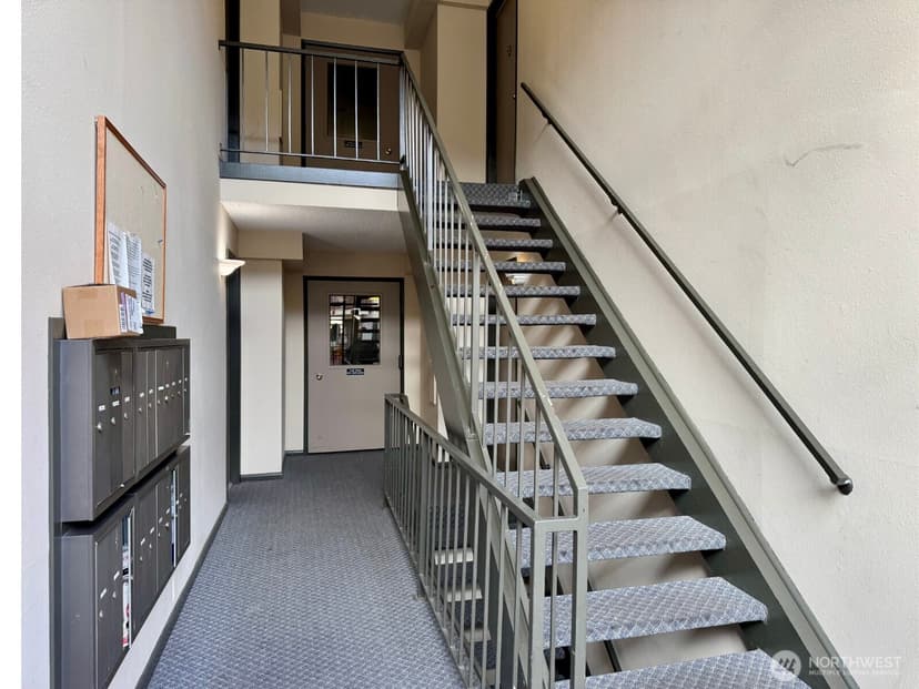 Property photo for 330 Elm St #201, Everett photo 2