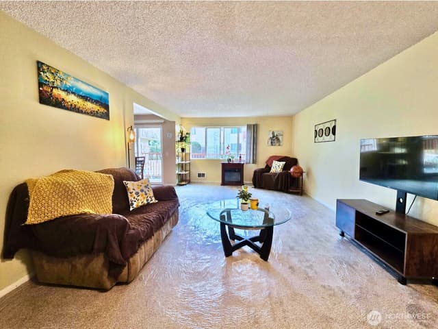 Property photo for 330 Elm St #201, Everett photo 4