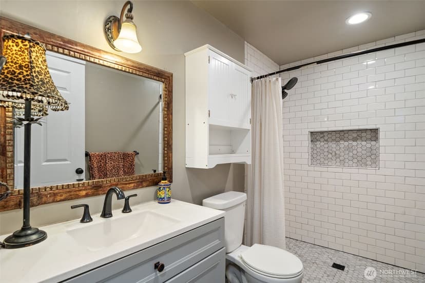 Property photo for 10606 SE 226th St, Kent photo 23