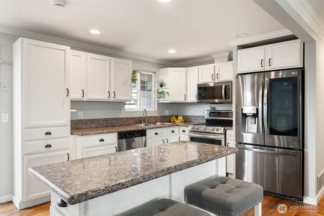 Property photo for 10606 SE 226th St, Kent photo 5