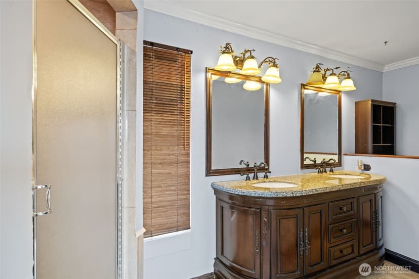 Property photo for 10606 SE 226th St, Kent photo 17