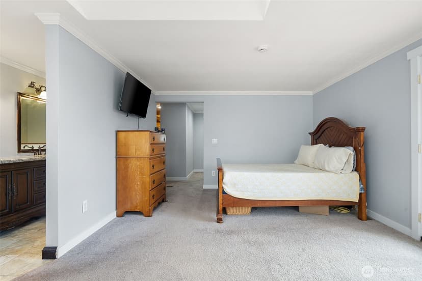 Property photo for 10606 SE 226th St, Kent photo 15