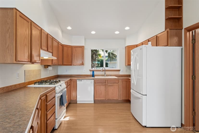 Property photo for 643 Quinault Avenue SE, Ocean Shores photo 18