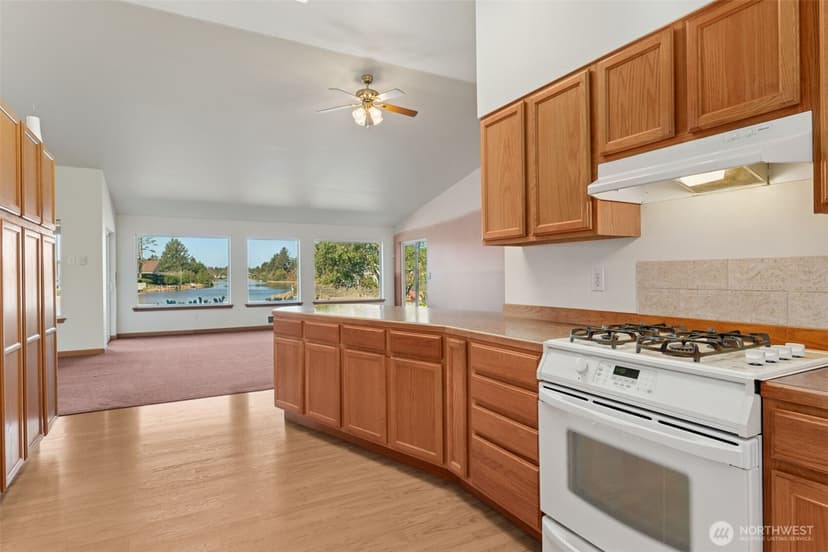 Property photo for 643 Quinault Avenue SE, Ocean Shores photo 19
