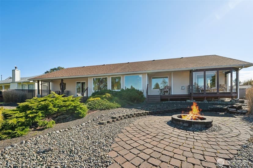 Property photo for 643 Quinault Avenue SE, Ocean Shores photo 4
