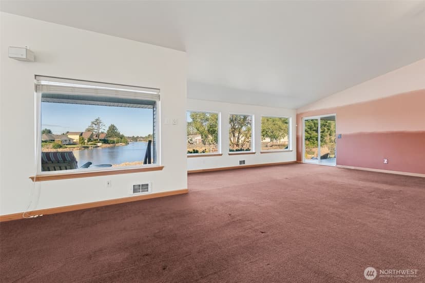 Property photo for 643 Quinault Avenue SE, Ocean Shores photo 13