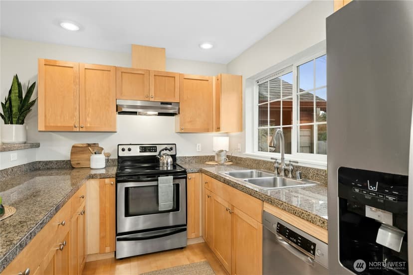 Property photo for 25025 SE Klahanie Boulevard #D302, Sammamish photo 14
