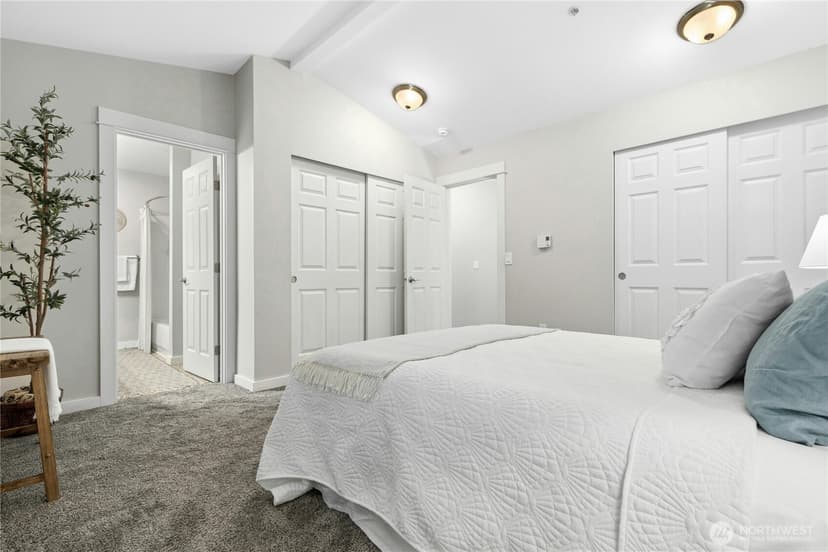 Property photo for 25025 SE Klahanie Boulevard #D302, Sammamish photo 19