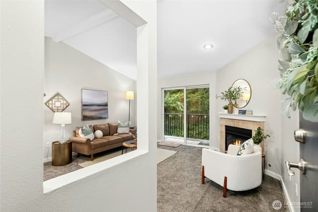 Property photo for 25025 SE Klahanie Boulevard #D302, Sammamish photo 5