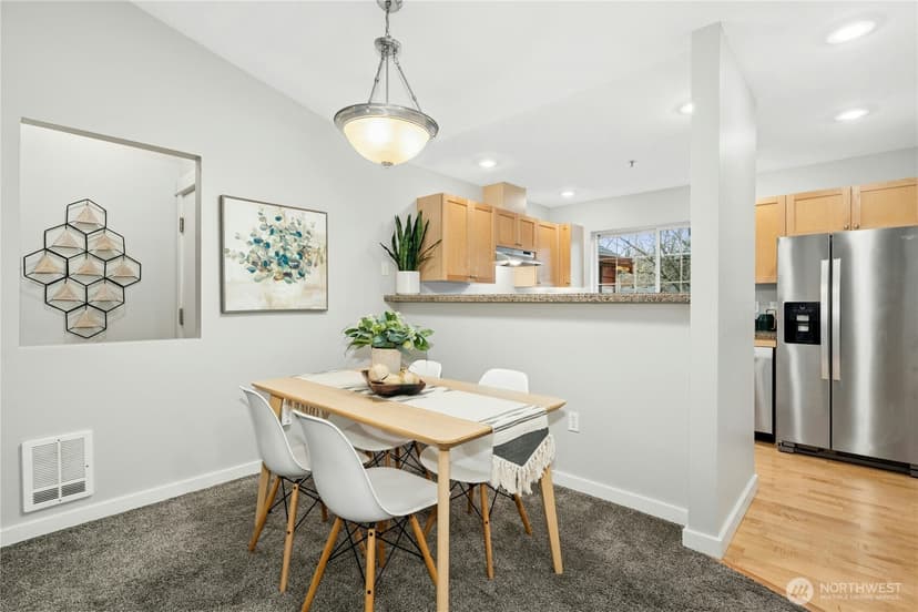 Property photo for 25025 SE Klahanie Boulevard #D302, Sammamish photo 12
