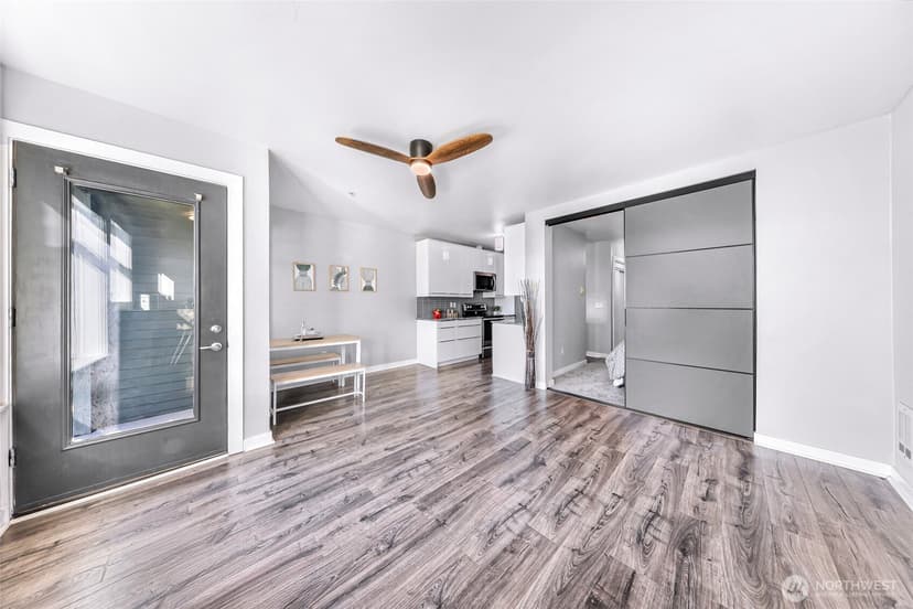 Property photo for 655 Crockett Street #B304, Seattle photo 5