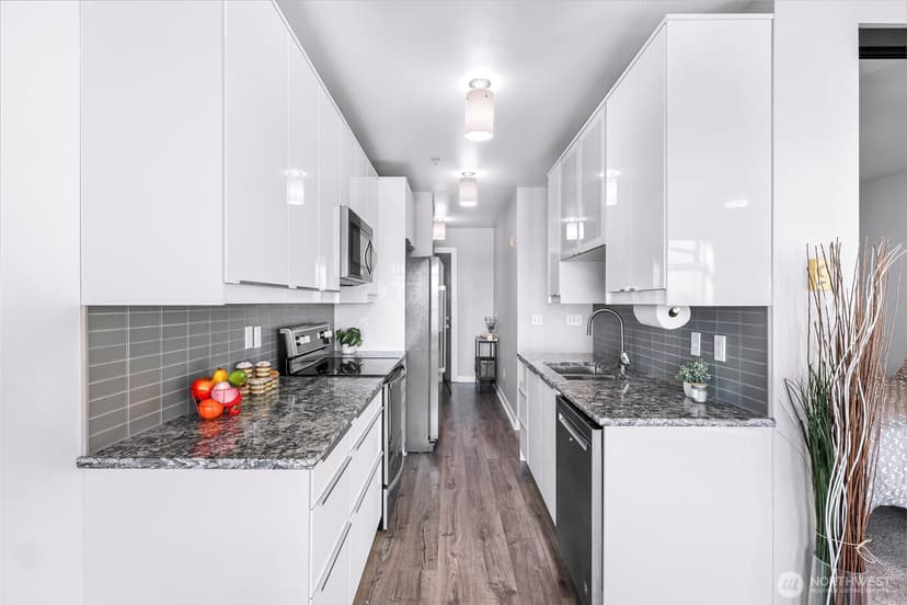 Property photo for 655 Crockett Street #B304, Seattle photo 10