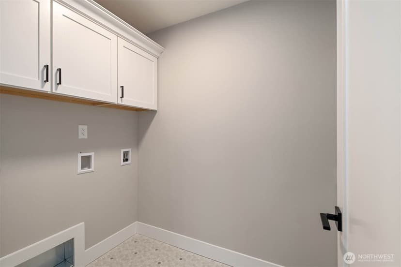 Property photo for 13021 75TH Place S, Seattle photo 6