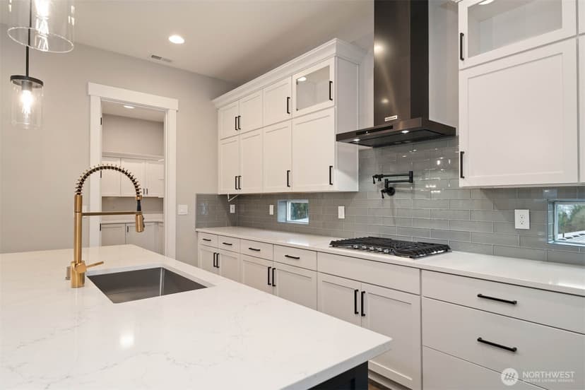 Property photo for 13021 75TH Place S, Seattle photo 2