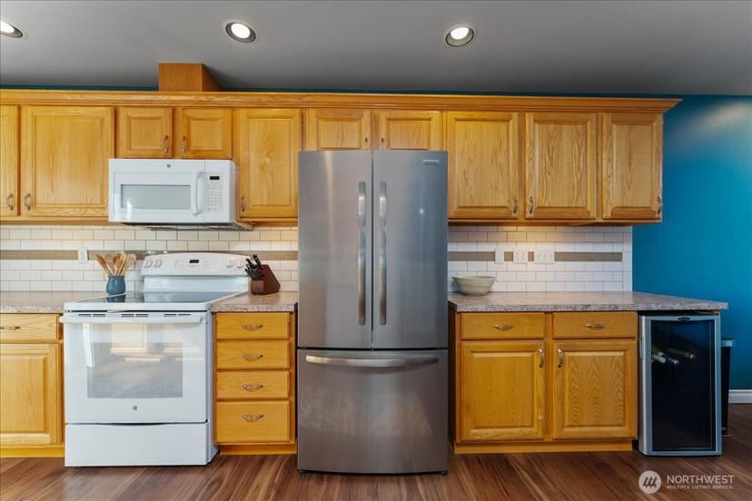Property photo for 203 Parkway Drive, Manson photo 9