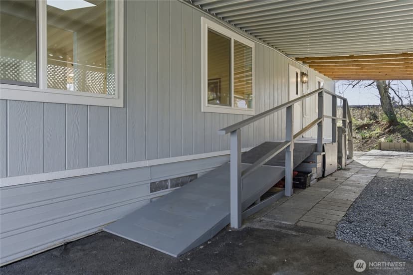 Property photo for 11500 Meridian Avenue S #49, Everett photo 28