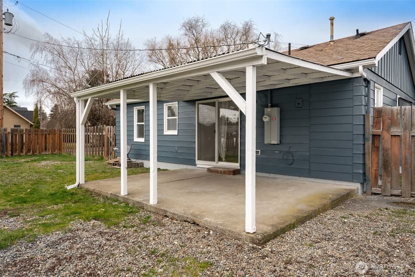 Property photo for 1908 13th Avenue NW, Puyallup photo 28
