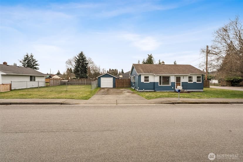 Property photo for 1908 13th Avenue NW, Puyallup photo 34