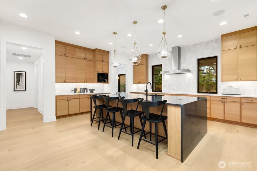 Property photo for 4104 83rd Avenue SE, Mercer Island photo 12