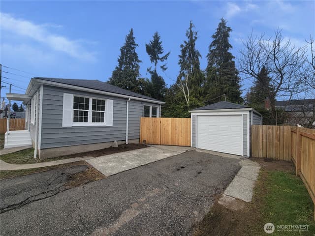 Property photo for 131 S 64th Street, Tacoma photo 3